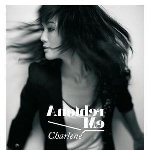 美女不穿衣服，露出奶头网站视频
